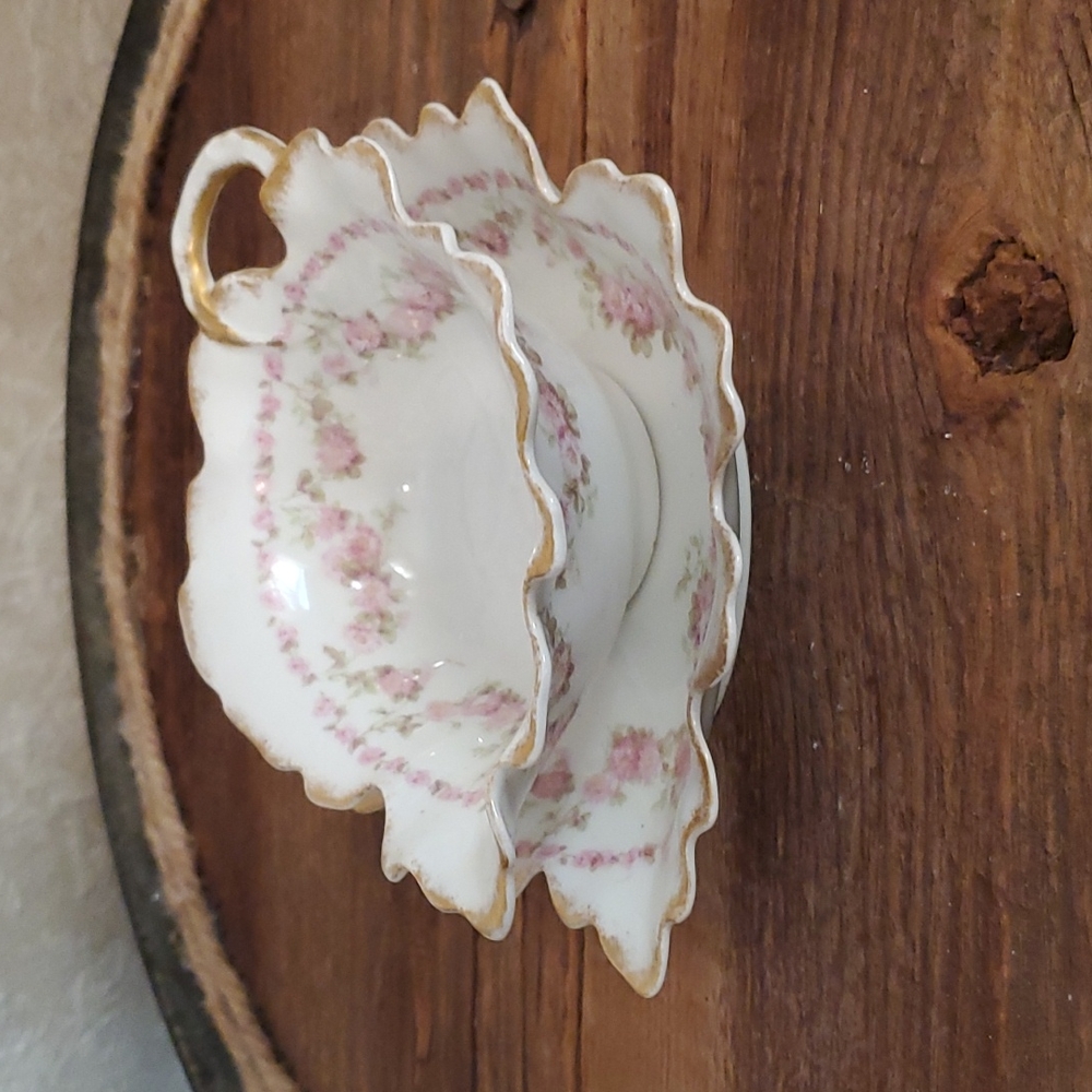 GDA Limoges porcelain Gravy boat set.